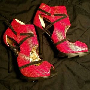Red Circle Red/Pink Iridescent Club Dancer Heels